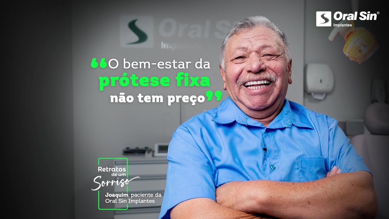 Paciente Sênior Sorrindo Oral Sin