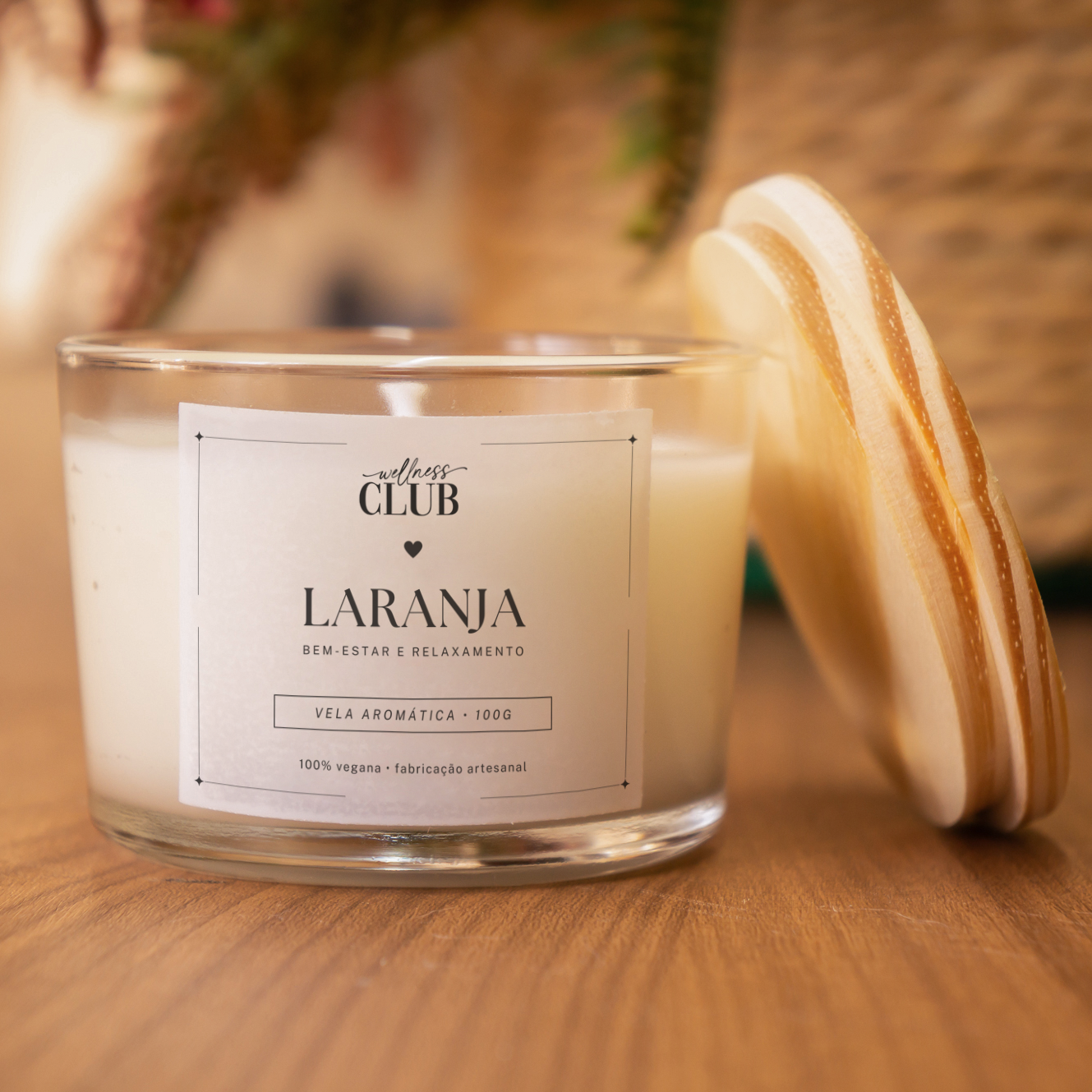 Vela aromática Cítricos Energia em home office iluminado