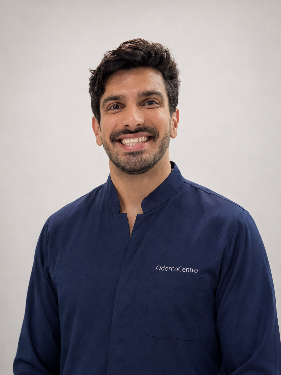 Foto do Dr. João Vicente, Especialista em Ortodontia