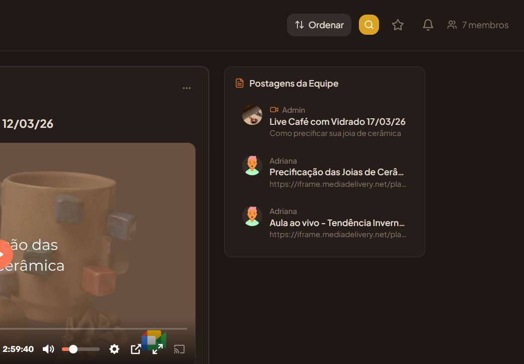 Mural de avisos e orientações da comunidade